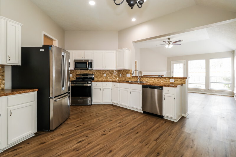2,050/Mo, 3730 Oak Lace Dr Spring, TX 77389 Kitchen View 2