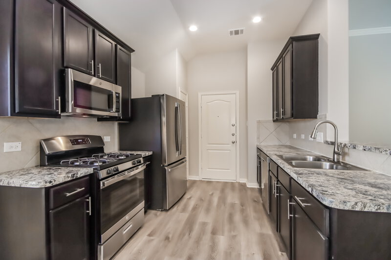 1,825/Mo, 2906 Old Draw Dr Humble, TX 77396 Kitchen View