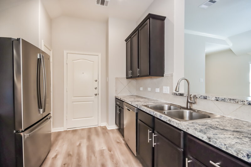 1,825/Mo, 2906 Old Draw Dr Humble, TX 77396 Kitchen View 2