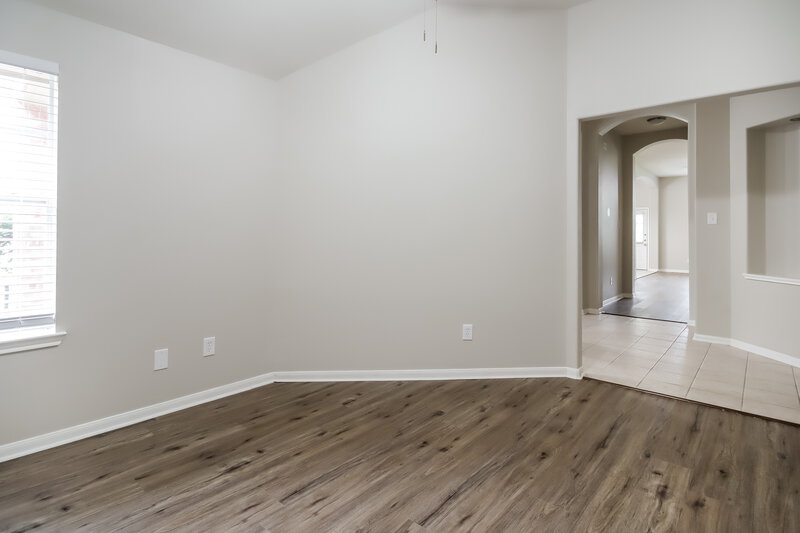 2,335/Mo, 14514 Red Mulberry Ln Houston, TX 77044 Den View