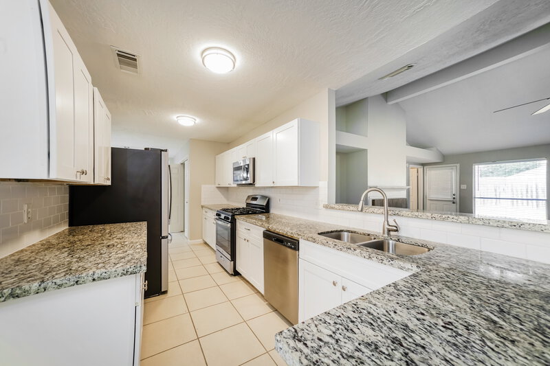 1,840/Mo, 16134 Indian Cypress Dr Cypress, TX 77429 Kitchen View