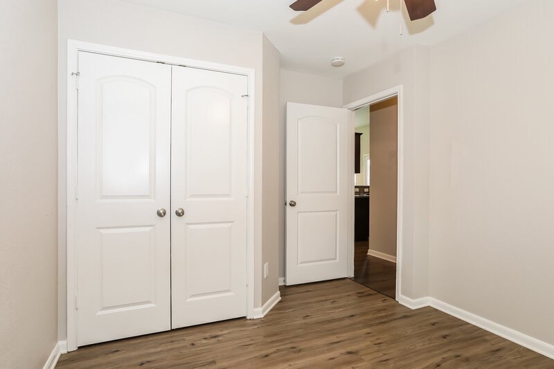 1,600/Mo, 131 Brocks Ln Montgomery, TX 77356 Bedroom View