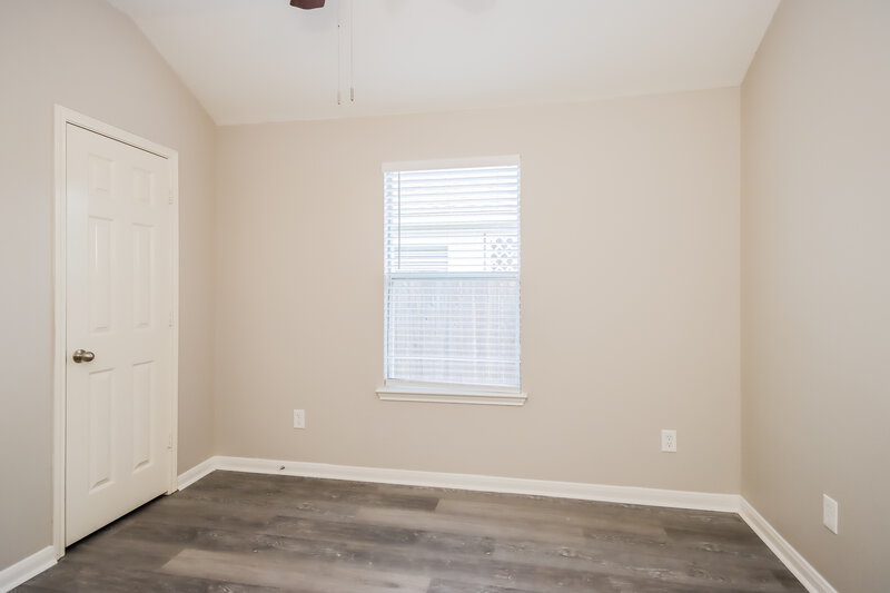 2,290/Mo, 12907 Pine Woods St Tomball, TX 77375 Bedroom View 3