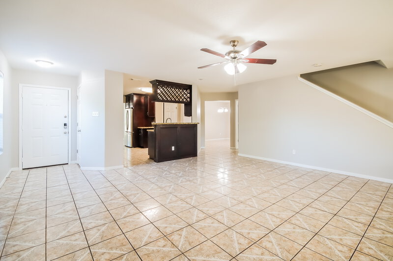 2,065/Mo, 15302 Acorn Green Ct Channelview, TX 77530 Living Room View