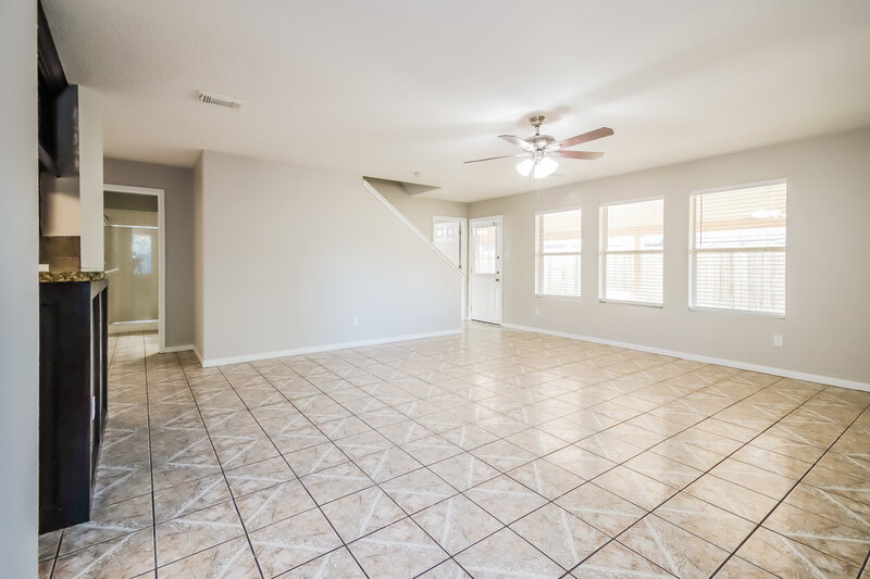 2,065/Mo, 15302 Acorn Green Ct Channelview, TX 77530 Living Room View 2
