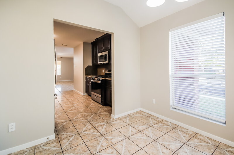 2,065/Mo, 15302 Acorn Green Ct Channelview, TX 77530 Breakfast Nook View