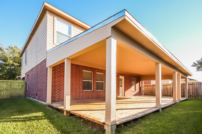2,065/Mo, 15302 Acorn Green Ct Channelview, TX 77530 Rear View