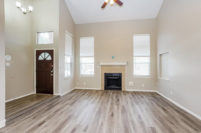 2,005/Mo, 12303 Hamsfield Ct Tomball, TX 77377 Living Room View