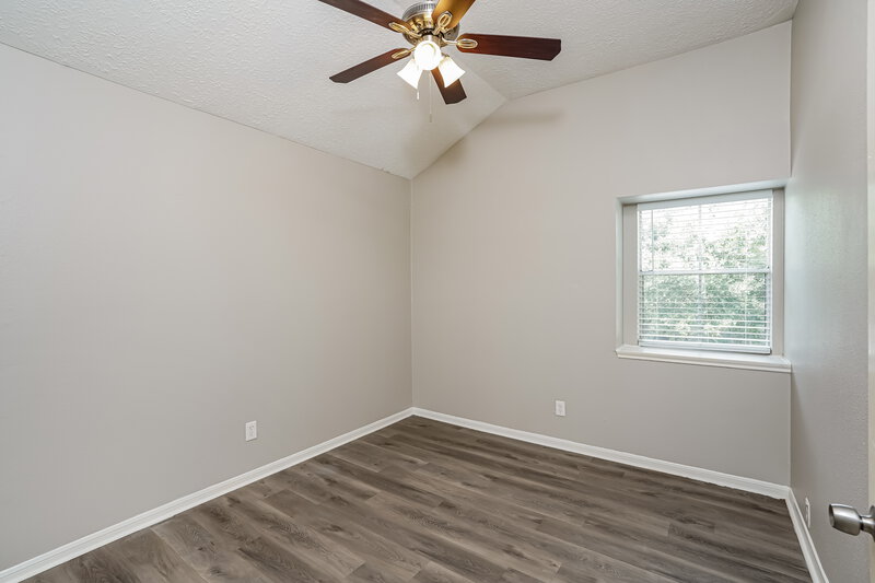 2,005/Mo, 12303 Hamsfield Ct Tomball, TX 77377 Bedroom View 3