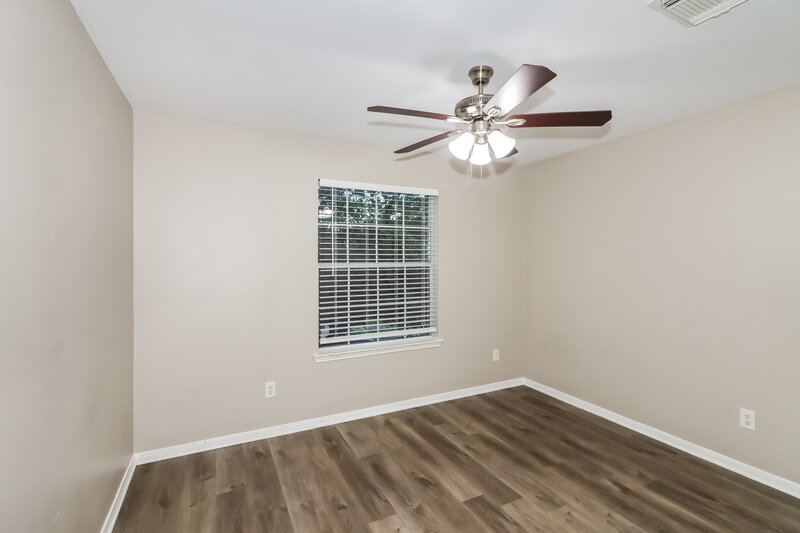 2,240/Mo, 6207 Winter Oak St Pearland, TX 77584 Bedroom View