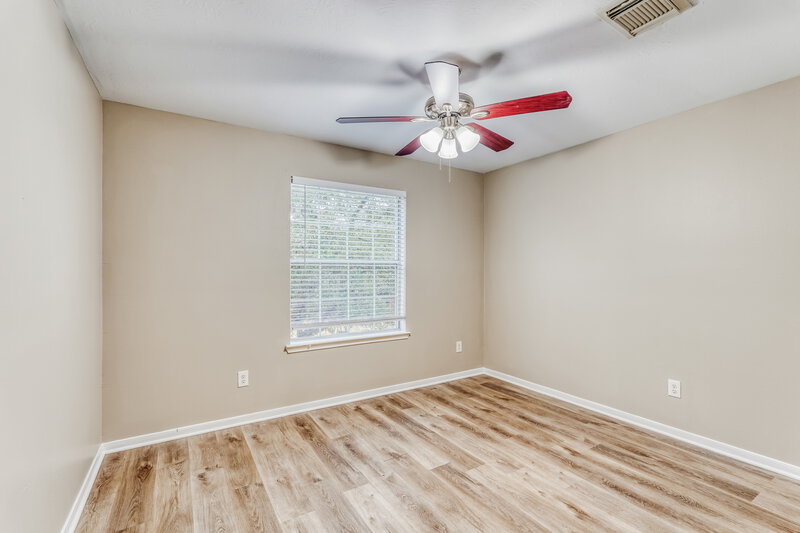 2,145/Mo, 6207 Winter Oak St Pearland, TX 77584 Bedroom View 3