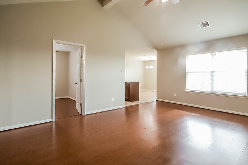 2,055/Mo, 4815 Tulip Trail Ln Richmond, TX 77469 Main Bedroom View