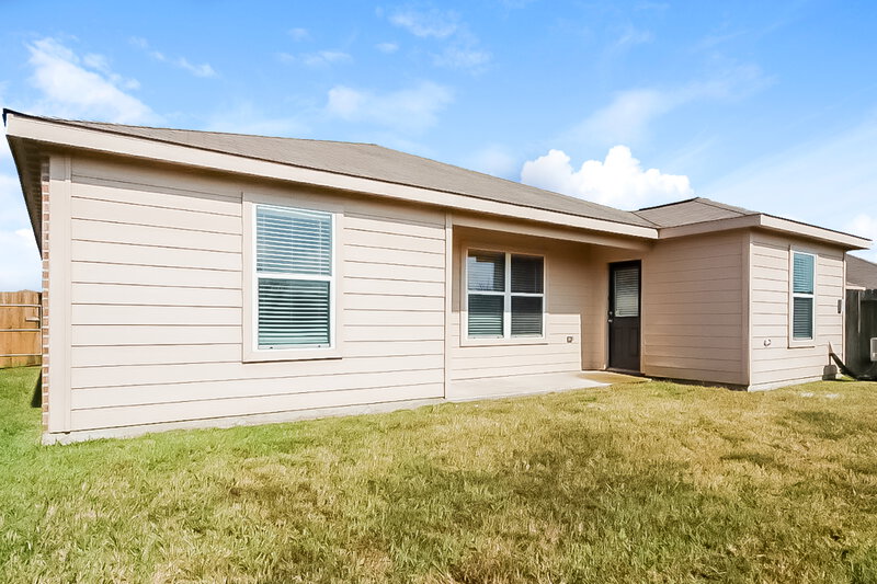 2,055/Mo, 4815 Tulip Trail Ln Richmond, TX 77469 Rear View