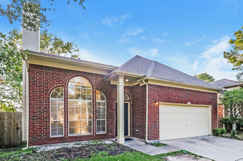 2,615/Mo, 8027 Oceanside Dr Houston, TX 77095 Front View