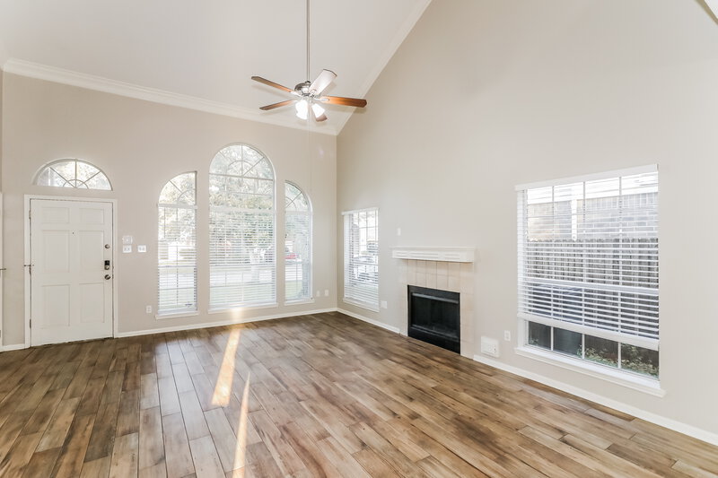 2,615/Mo, 8027 Oceanside Dr Houston, TX 77095 Living Room View