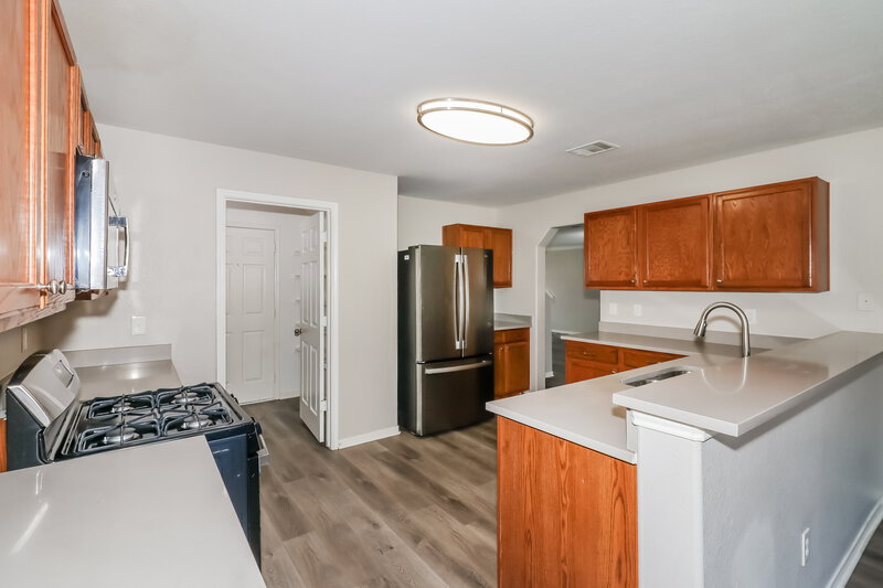 1,990/Mo, 1134 Desert Oasis Ln Rosenberg, TX 77471 Kitchen View 2
