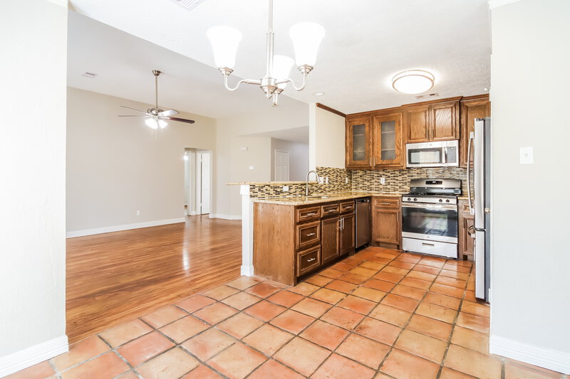 2,230/Mo, 4405 Spoonbill Dr Seabrook, TX 77586 Dining Room View
