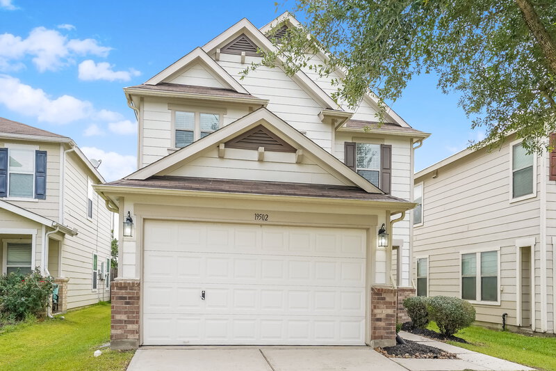 2,180/Mo, 19502 Bold River Rd Tomball, TX 77375 External View