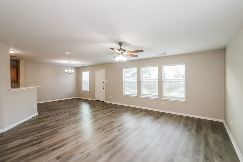 1,970/Mo, 12915 Cloverwalk Ln Houston, TX 77072 Living Room View 2