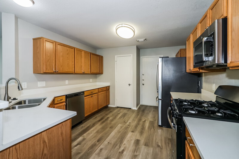 1,970/Mo, 12915 Cloverwalk Ln Houston, TX 77072 Kitchen View