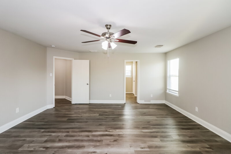 1,970/Mo, 12915 Cloverwalk Ln Houston, TX 77072 Main Bedroom View