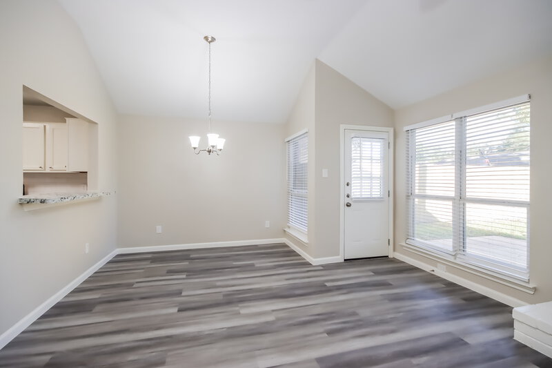 1,835/Mo, 1207 Lynn Ln Humble, TX 77338 Living Room View 2