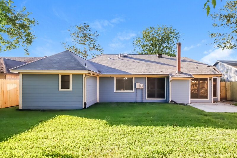 1,835/Mo, 1207 Lynn Ln Humble, TX 77338 Rear View