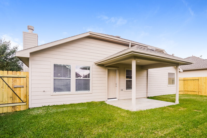 2,215/Mo, 21314 Bella Dulce Ct Spring, TX 77379 Rear View