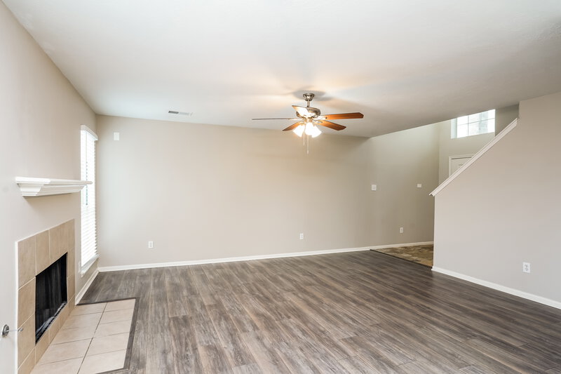 1,900/Mo, 18407 Heartland Ct Humble, TX 77346 Living Room View 2