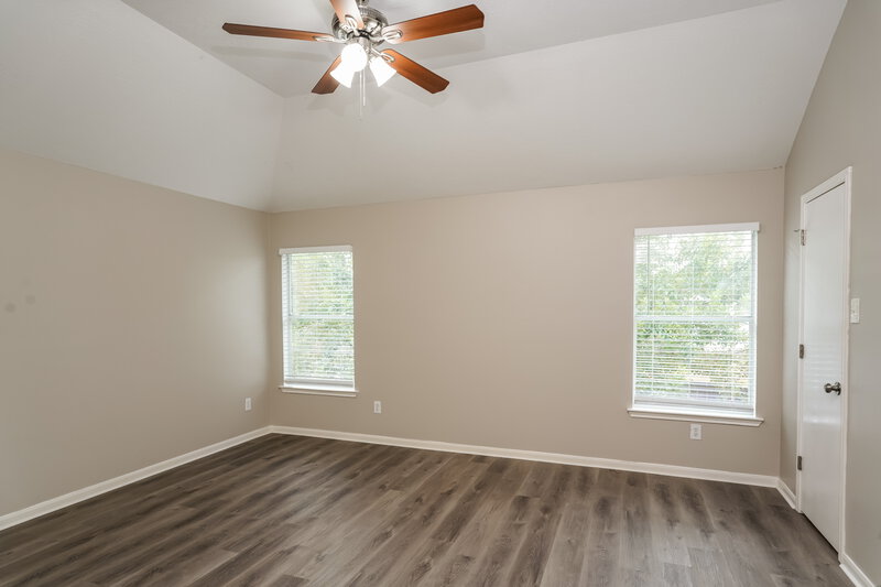 1,900/Mo, 18407 Heartland Ct Humble, TX 77346 Main Bedroom View 2