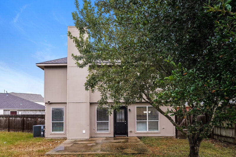 1,900/Mo, 18407 Heartland Ct Humble, TX 77346 Rear View