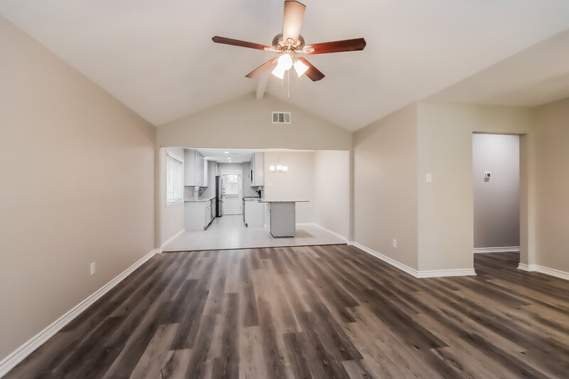 1,885/Mo, 5026 Monteith Dr Spring, TX 77373 Living Room View