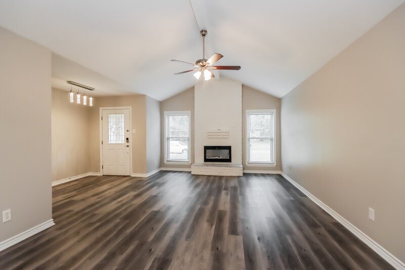 1,885/Mo, 5026 Monteith Dr Spring, TX 77373 Living Room View 2