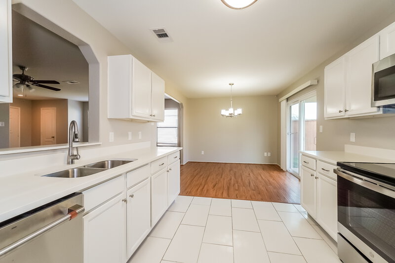 1,885/Mo, 839 Wild Cotton Rd Rosenberg, TX 77471 Kitchen View 2