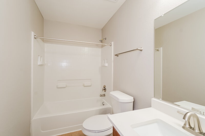 1,885/Mo, 839 Wild Cotton Rd Rosenberg, TX 77471 Bathroom View