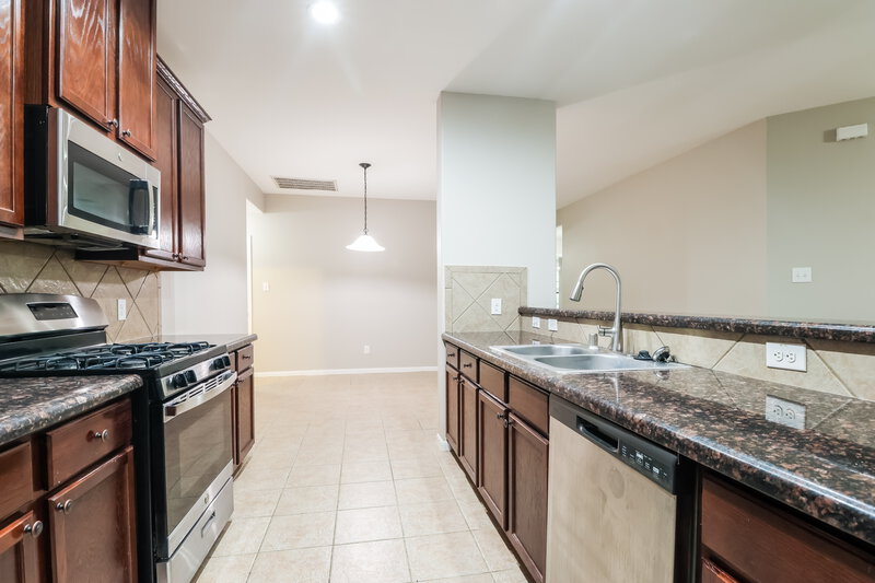 2,160/Mo, 2815 Lexington Park Dr Spring, TX 77373 Kitchen View 2