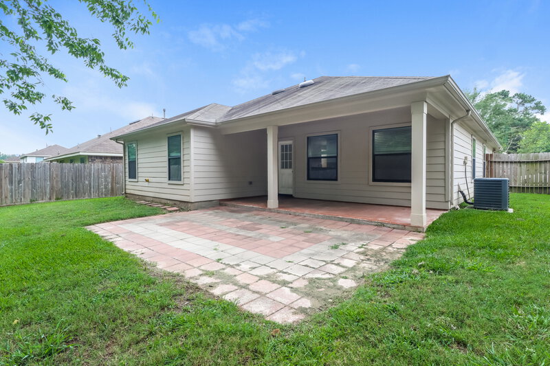 2,160/Mo, 2815 Lexington Park Dr Spring, TX 77373 Rear View