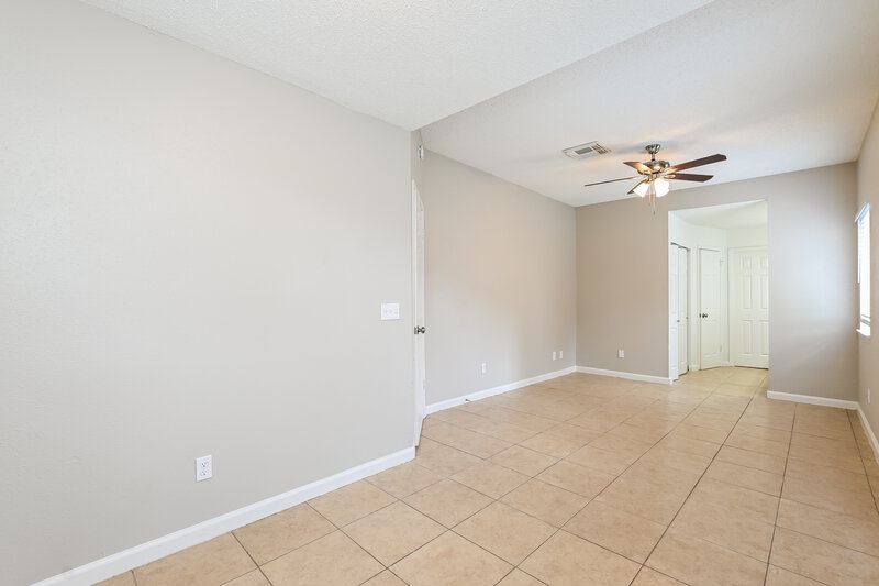 2,010/Mo, 2424 Shadybend Dr Pearland, TX 77581 Main Bedroom View