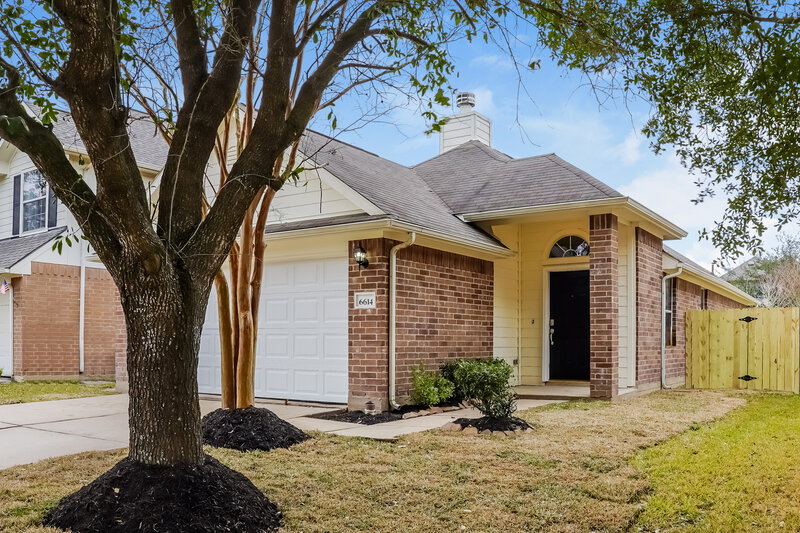 2,530/Mo, 6614 Windy River Ln Katy, TX 77449 Front View