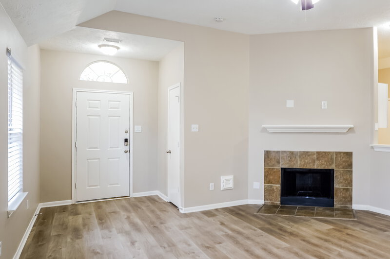 2,530/Mo, 6614 Windy River Ln Katy, TX 77449 Foyer View