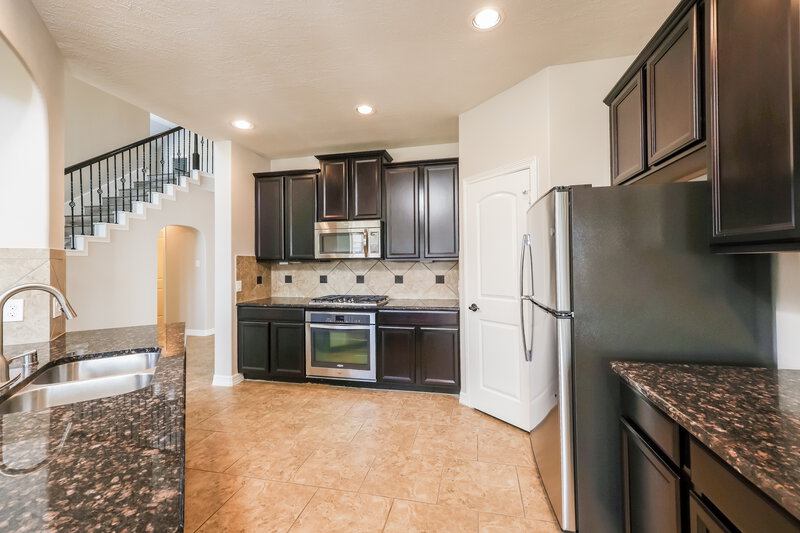 3,340/Mo, 24031 Augusta Falls Ln Spring, TX 77389 Kitchen View 2