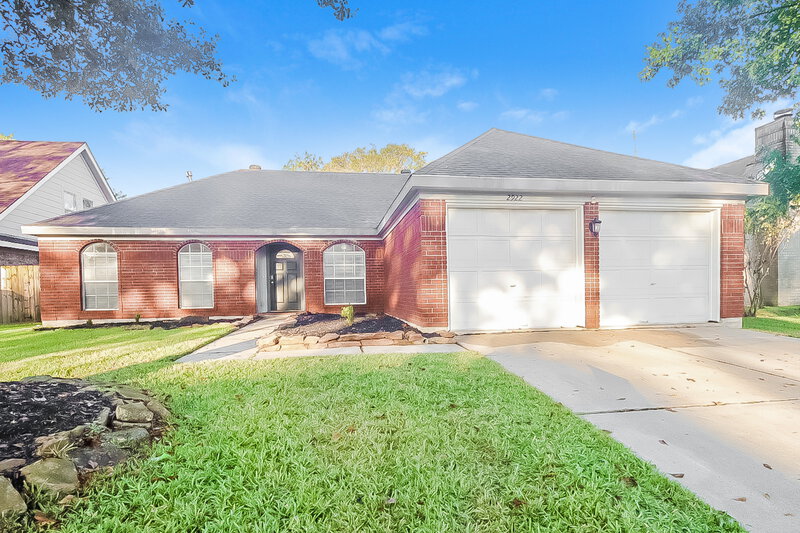2,450/Mo, 2922 Bentley Ct Pearland, TX 77584 External View