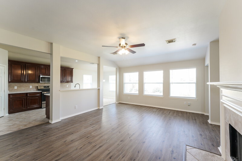 2,450/Mo, 28506 Carly Cove Ln Spring, TX 77386 Living Room View 2