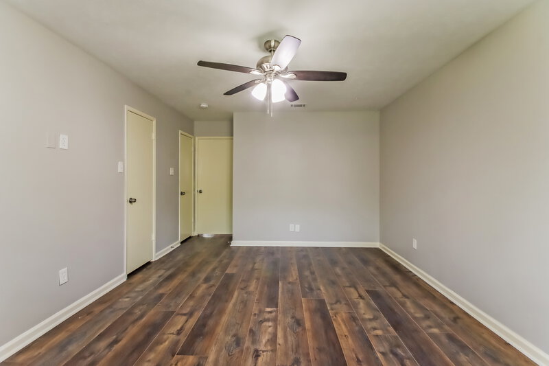 2,000/Mo, 3602 Brook Shadow Dr Houston, TX 77345 Main Bedroom View