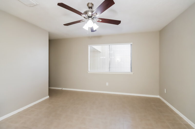 1,770/Mo, 7303 Seminole St Baytown, TX 77521 Main Bedroom View 2