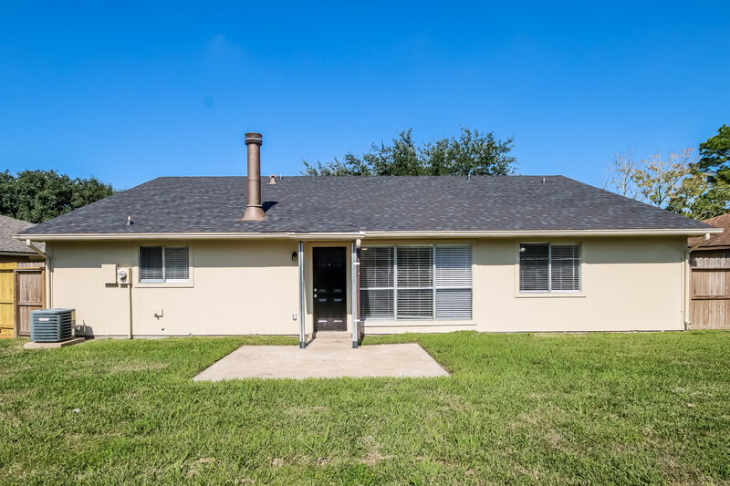 1,770/Mo, 7303 Seminole St Baytown, TX 77521 Rear View