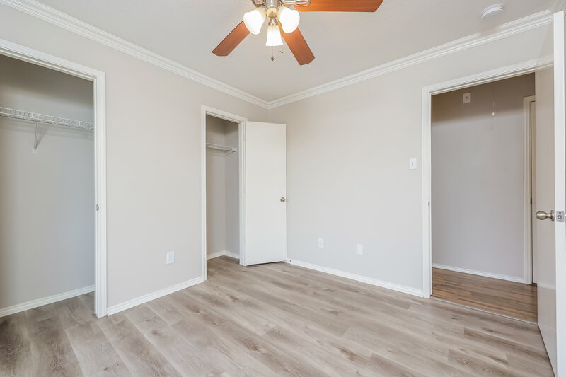 1,580/Mo, 1403 Natural Pine Trl Conroe, TX 77301 Bedroom View