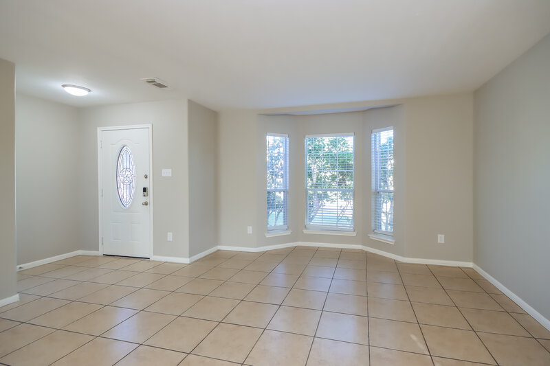 2,295/Mo, 29007 Fox Fountain Ln Spring, TX 77386 Sitting Room View