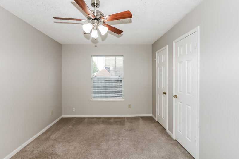 1,775/Mo, 1602 Clear Valley Dr Houston, TX 77014 Bedroom View