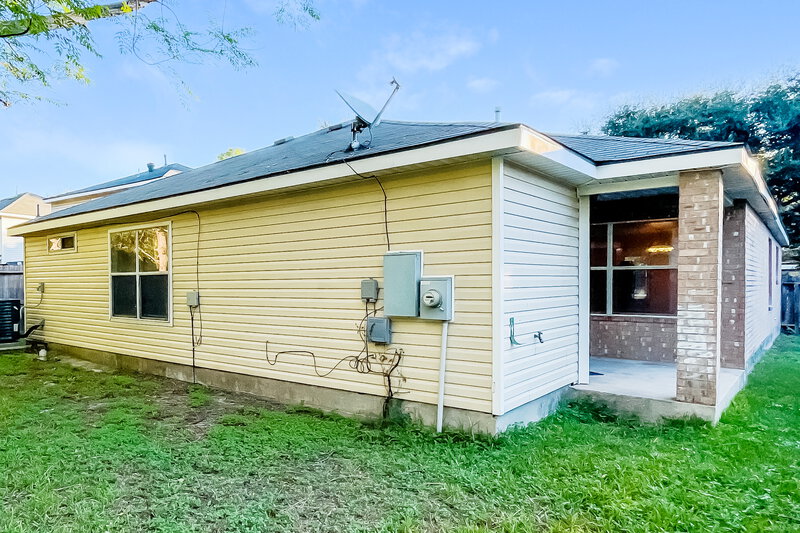 1,605/Mo, 15515 Waverly Dr Houston, TX 77032 Rear View